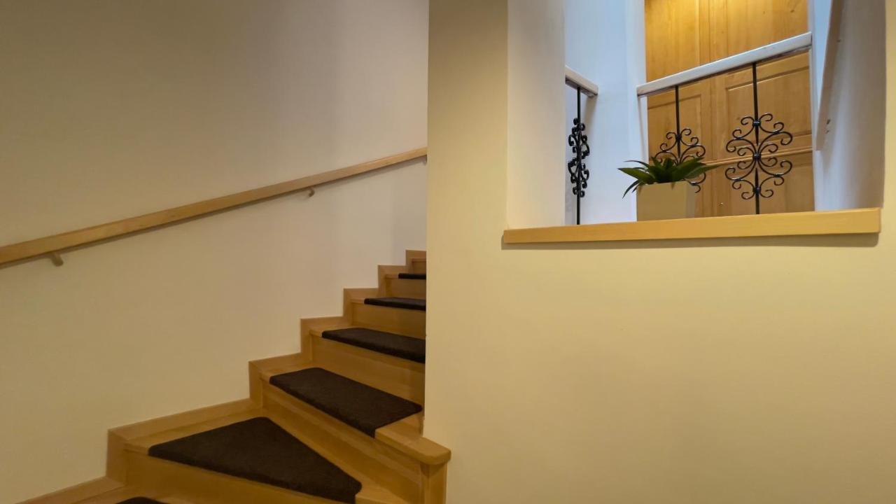 R&J Apartmany 브로우모프 외부 사진